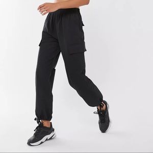 UO High waisted cargo joggers